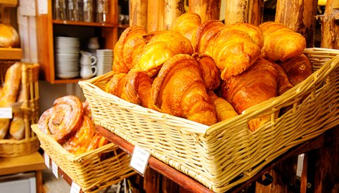 Working at Saveurs...